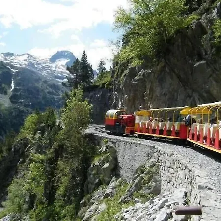 Belle Maison Lanepla En Ossau Pres De Laruns Pour 10 Personnes Holiday home *